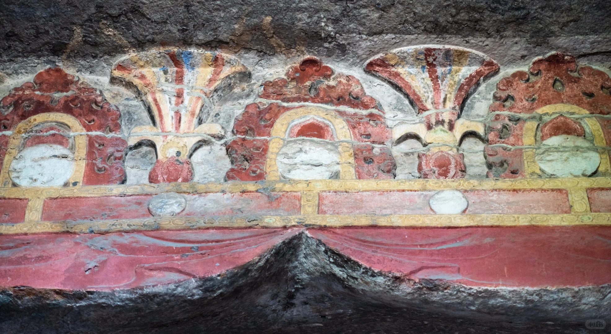 北齐的莲花在响堂山