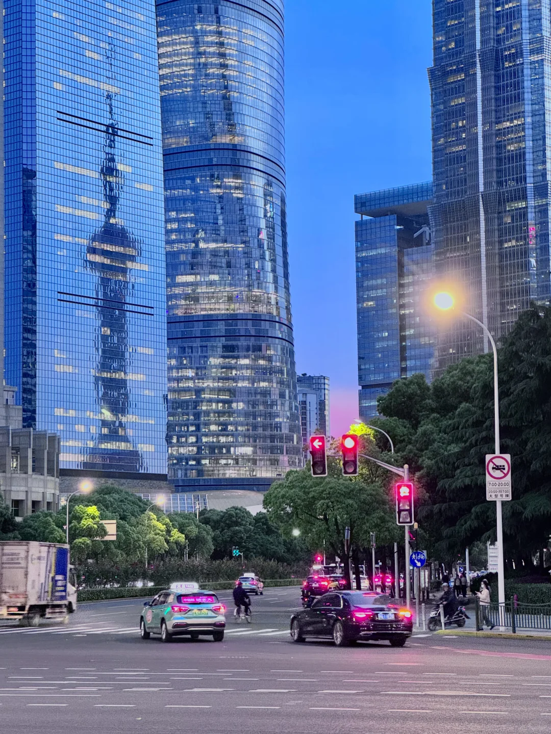 上海的城市审美在国内真的没什么平替