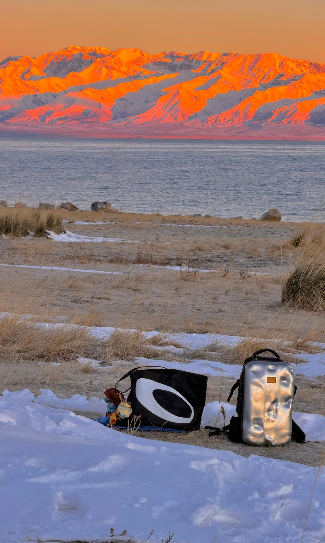 赛里木湖blue pink hour💕美疯了！！！！！