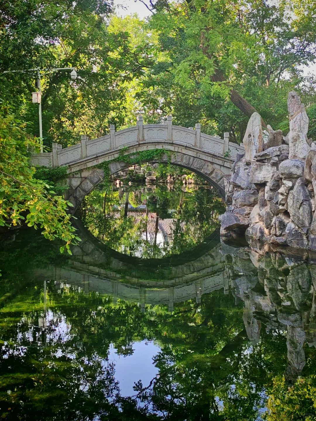 去之前不期待但后劲很大的城市｜看泉一日游