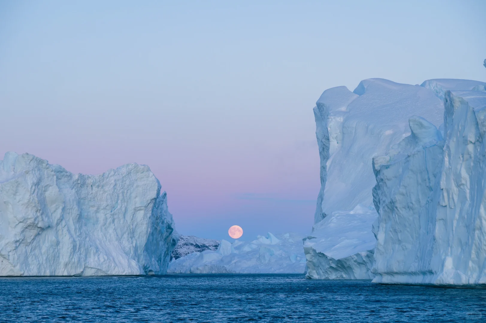 𝑫𝒓𝒆𝒂𝒎 𝒐𝒇 𝑮𝒓𝒆𝒆𝒏𝒍𝒂𝒏𝒅🌕