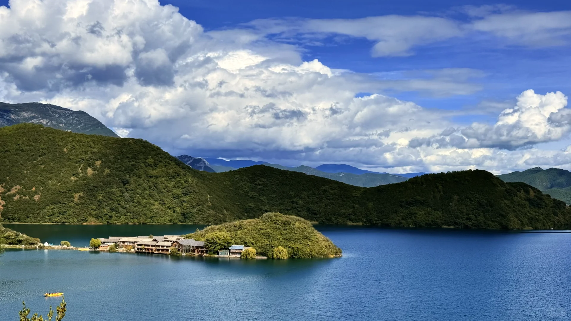 泸沽湖Live实况，值了值了！！！