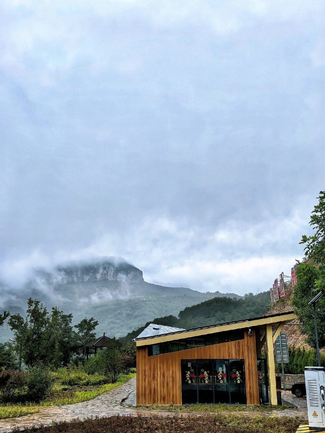 邯郸游玩：升级后的白云大道更加“哇塞了”