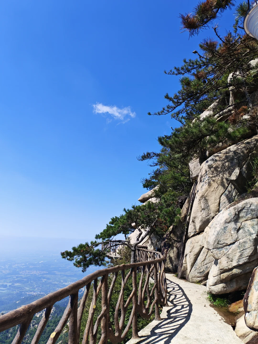 龟蒙山——蒙山之巅