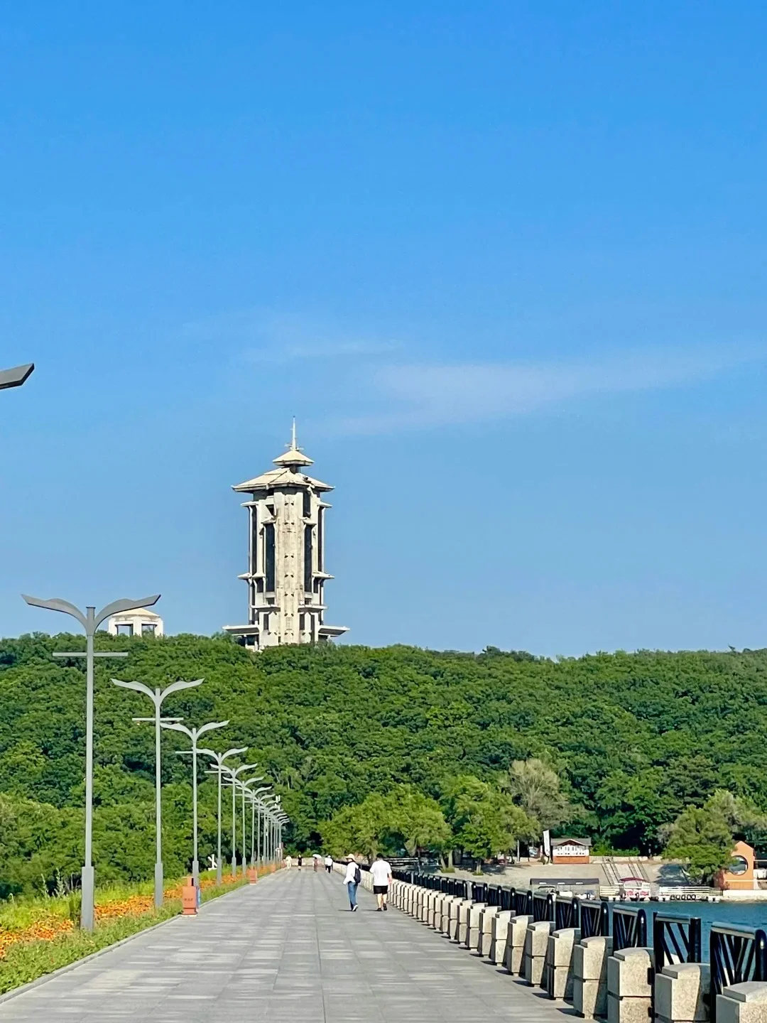 被称为 “北方明珠” 的净月潭