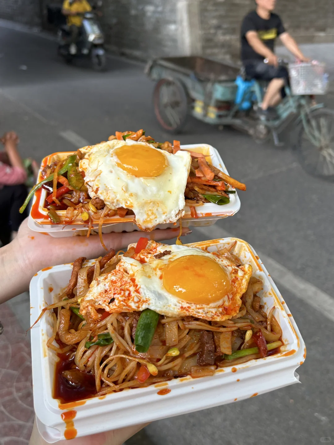 西安城墙边…记得空腹来！！