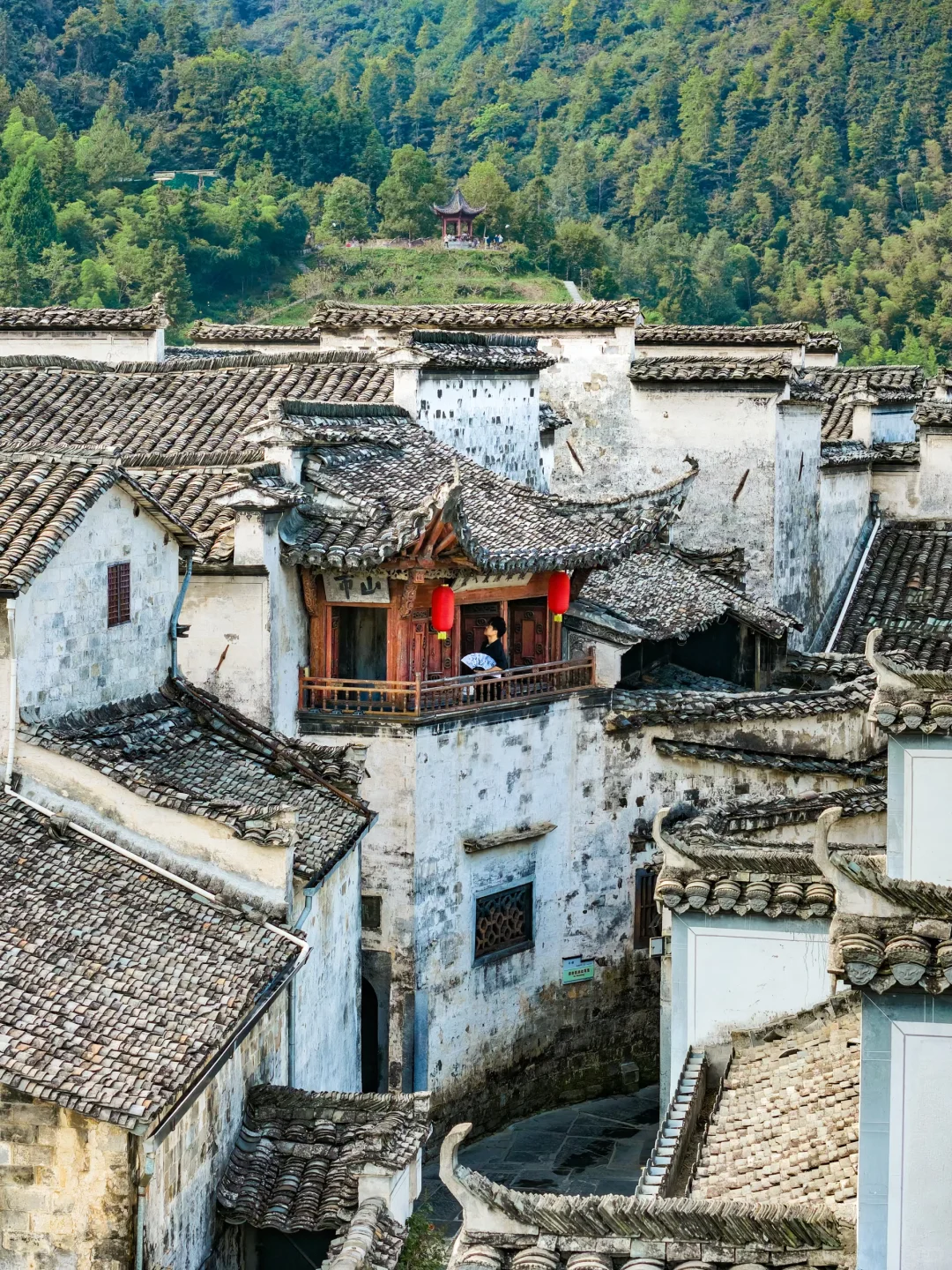 迄今为止😭我Z喜欢的秋日小城，真怕他太火🔥