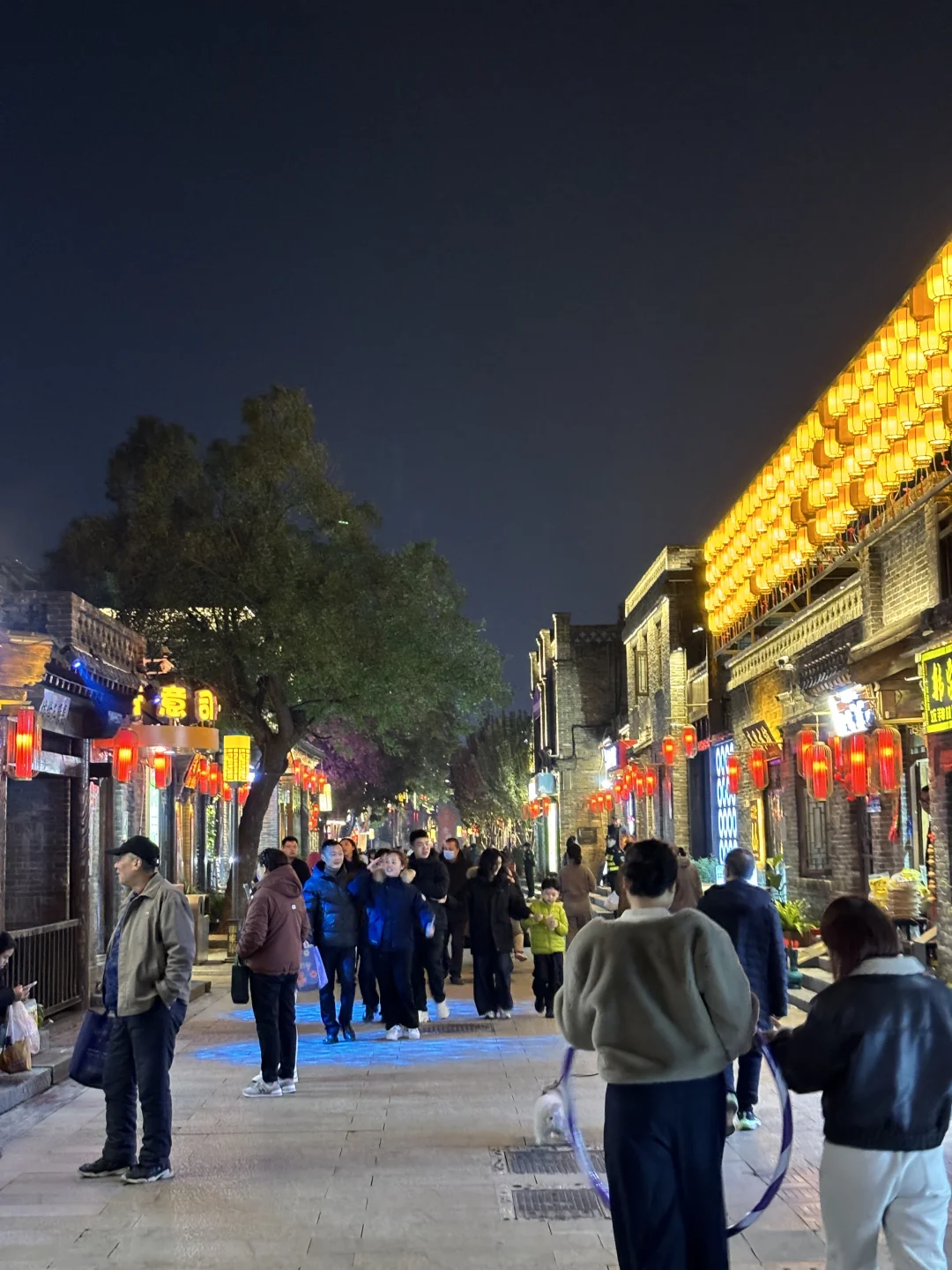 邯郸好地方啊，夜景挺好看，不白来哦！！