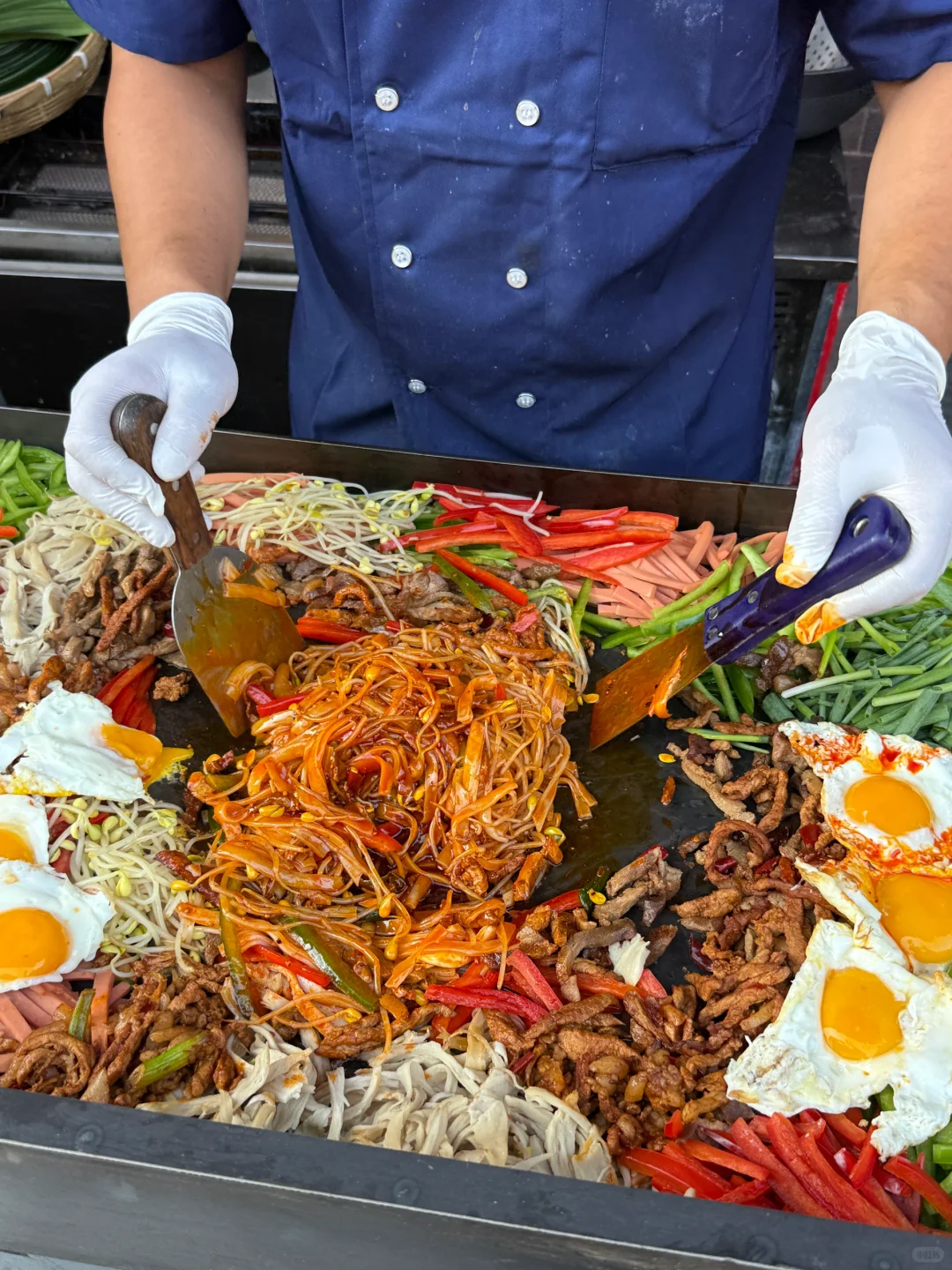 西安城墙边…记得空腹来！！