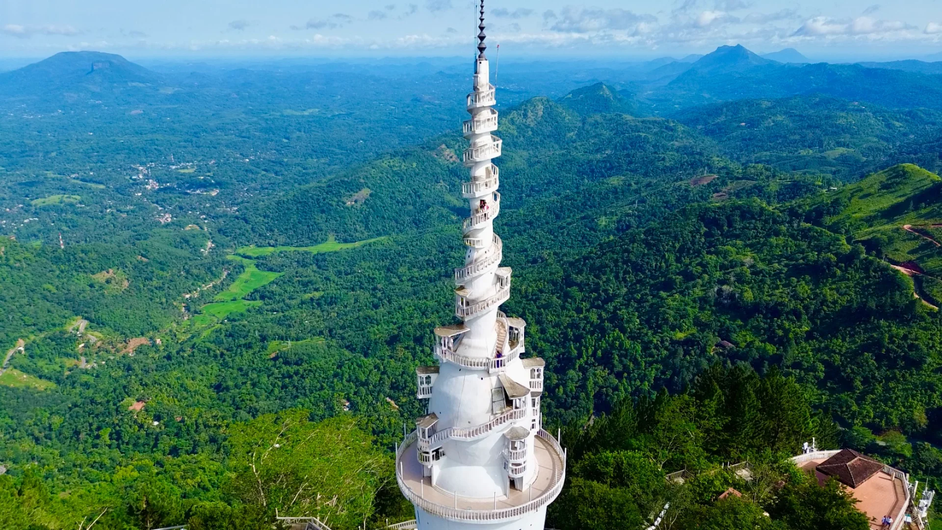 斯里兰卡的恐怖绝景塔！Ambuluwawa 天空之塔