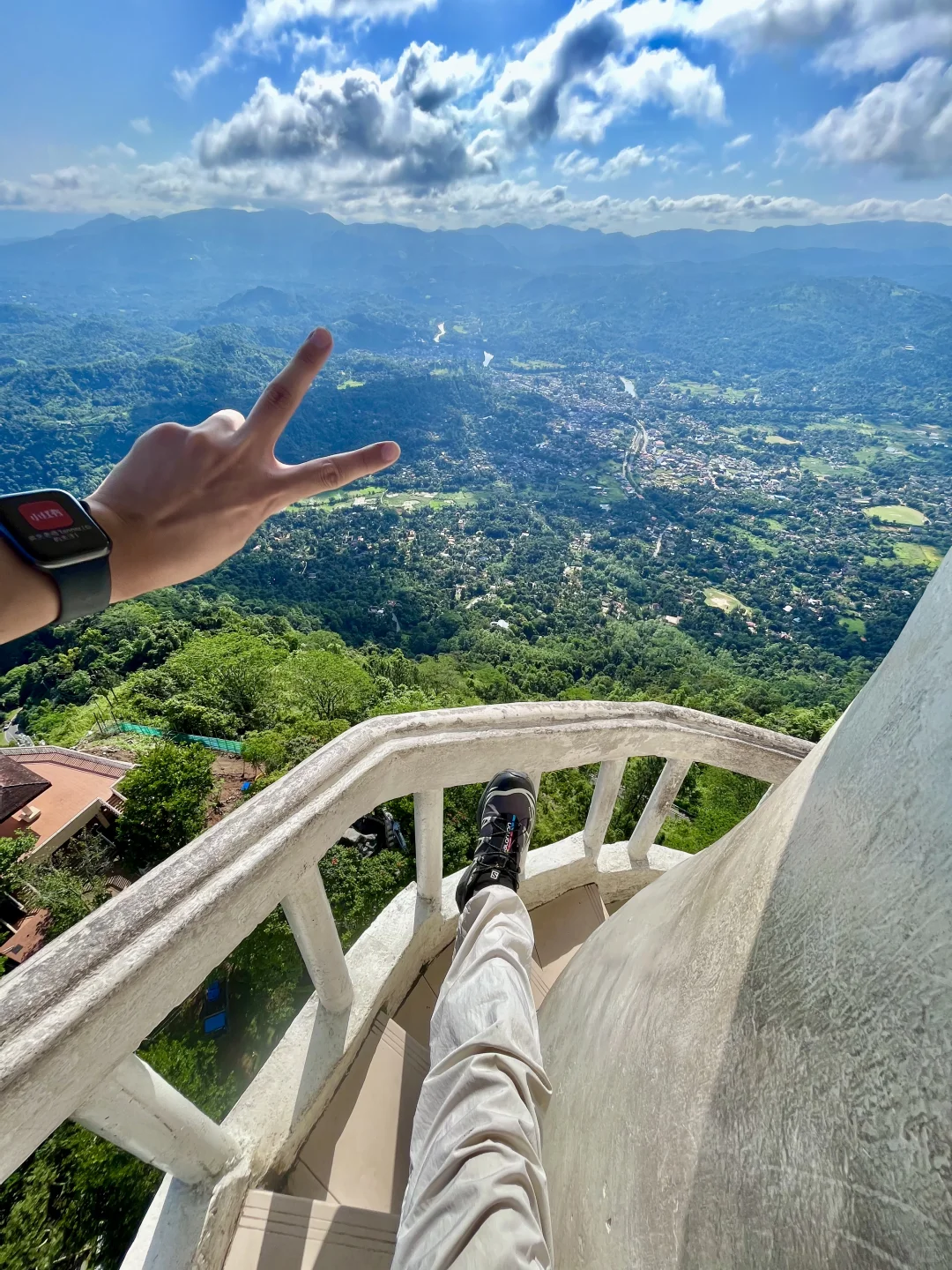 斯里兰卡的恐怖绝景塔！Ambuluwawa 天空之塔