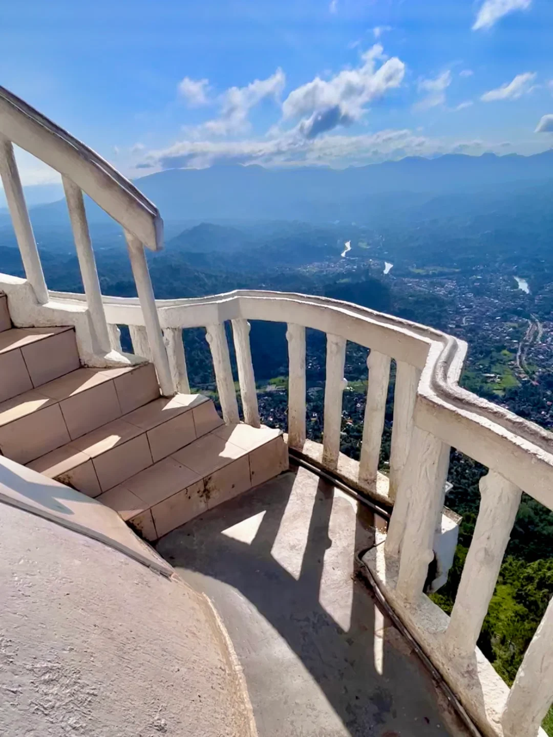 斯里兰卡的恐怖绝景塔！Ambuluwawa 天空之塔