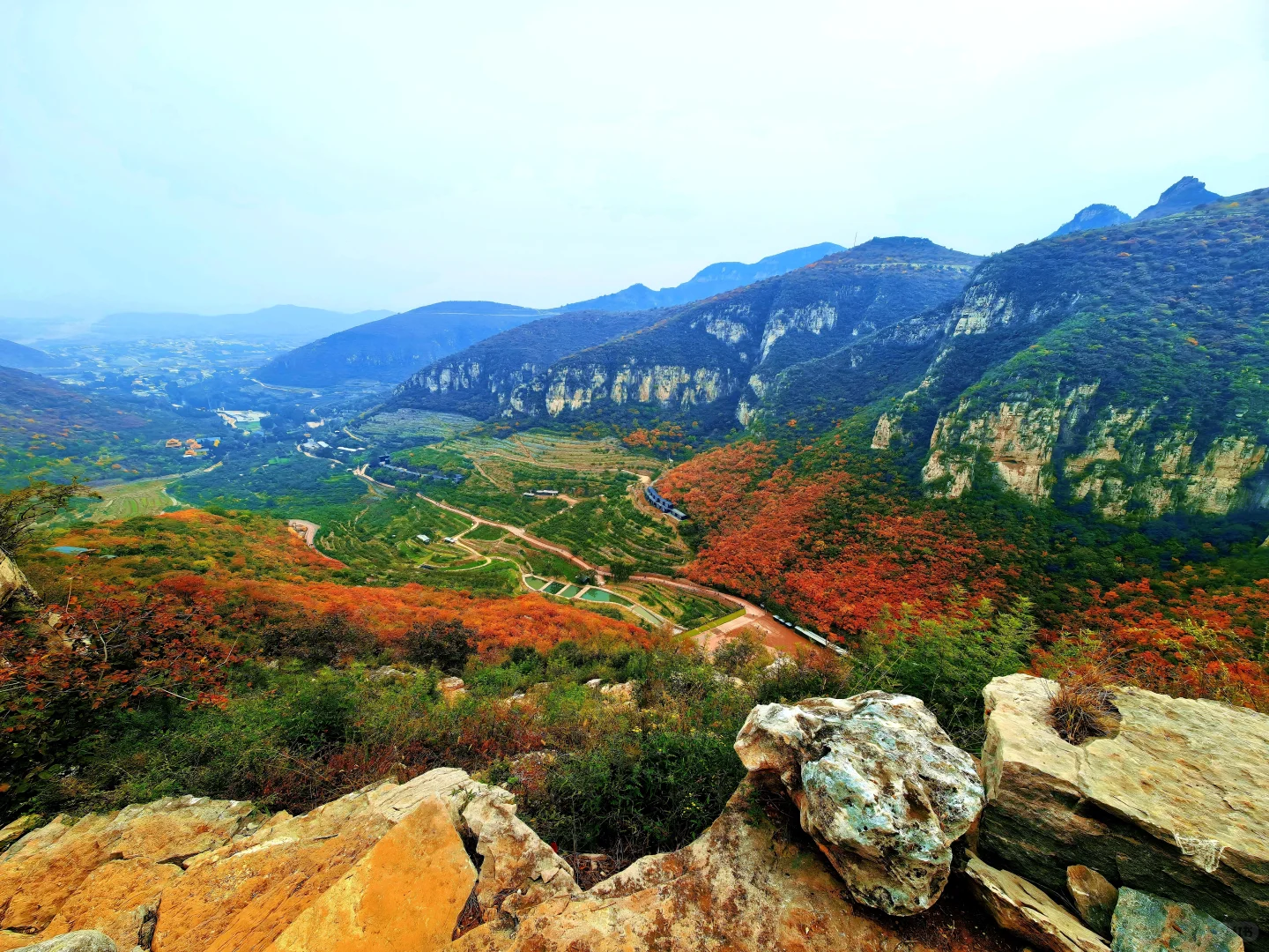 秋日佛照山赏红叶