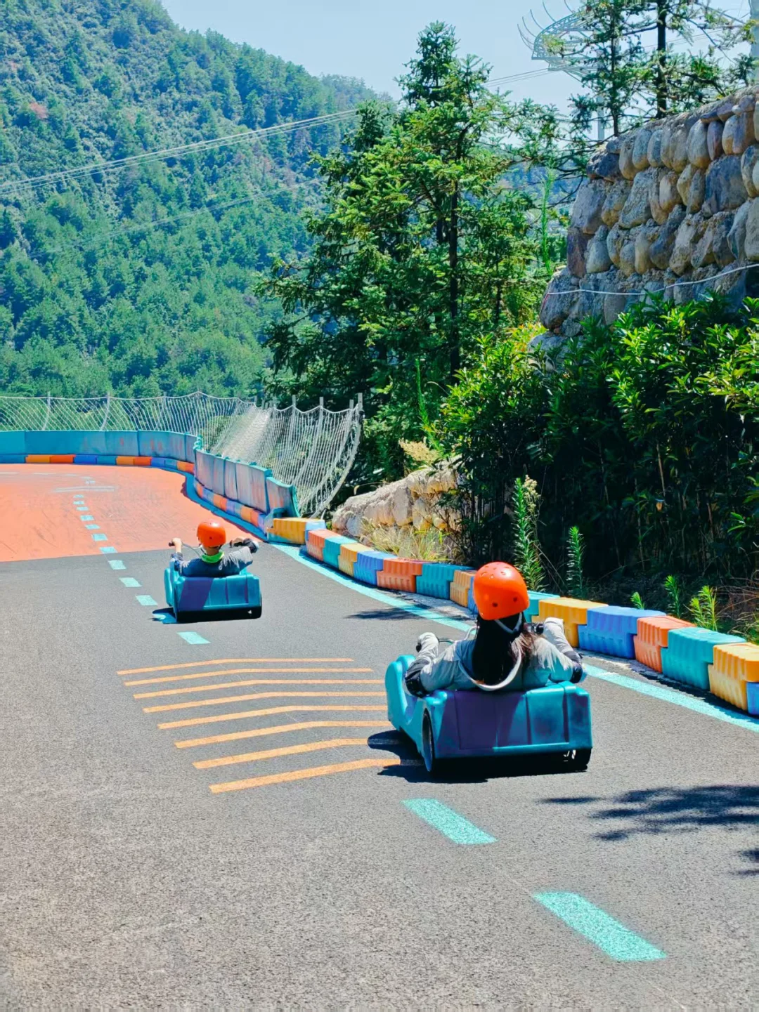 这个乐园简直是熊孩子的天堂！