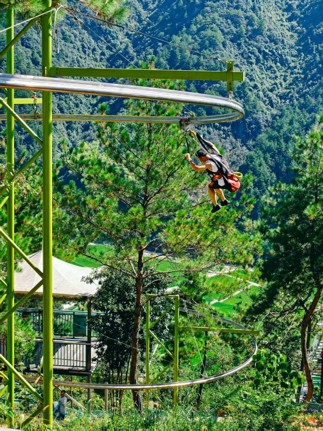 这个乐园简直是熊孩子的天堂！