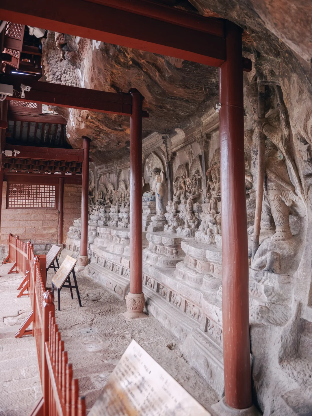 反向旅游太爽了，云南被严重低估的千年石窟