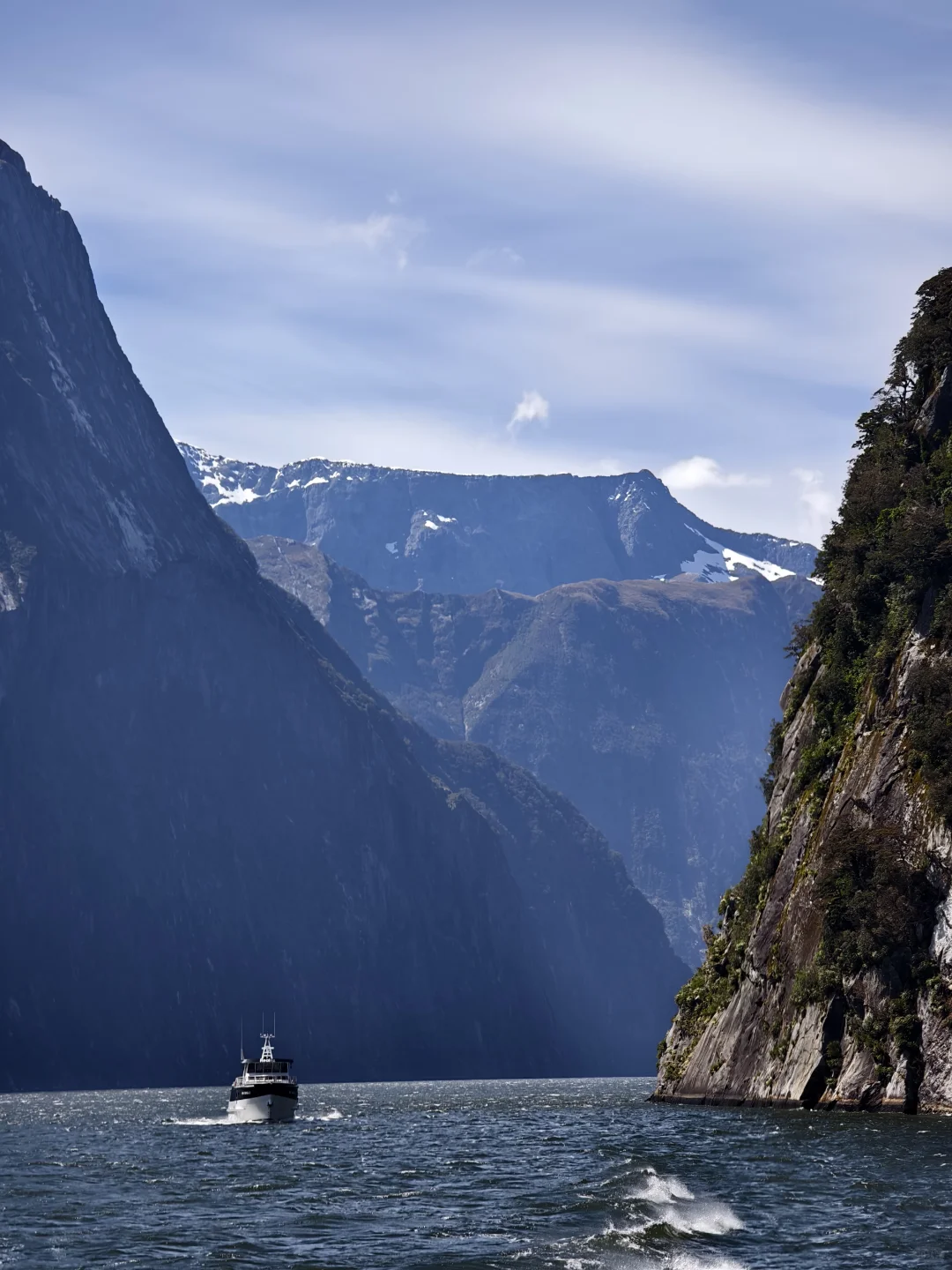 米尔福德峡湾出行之选择飞机值回票价