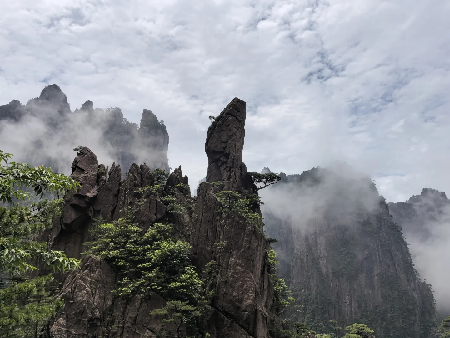 ✨黄山｜人间仙境爬黄山全攻略，别错过这些