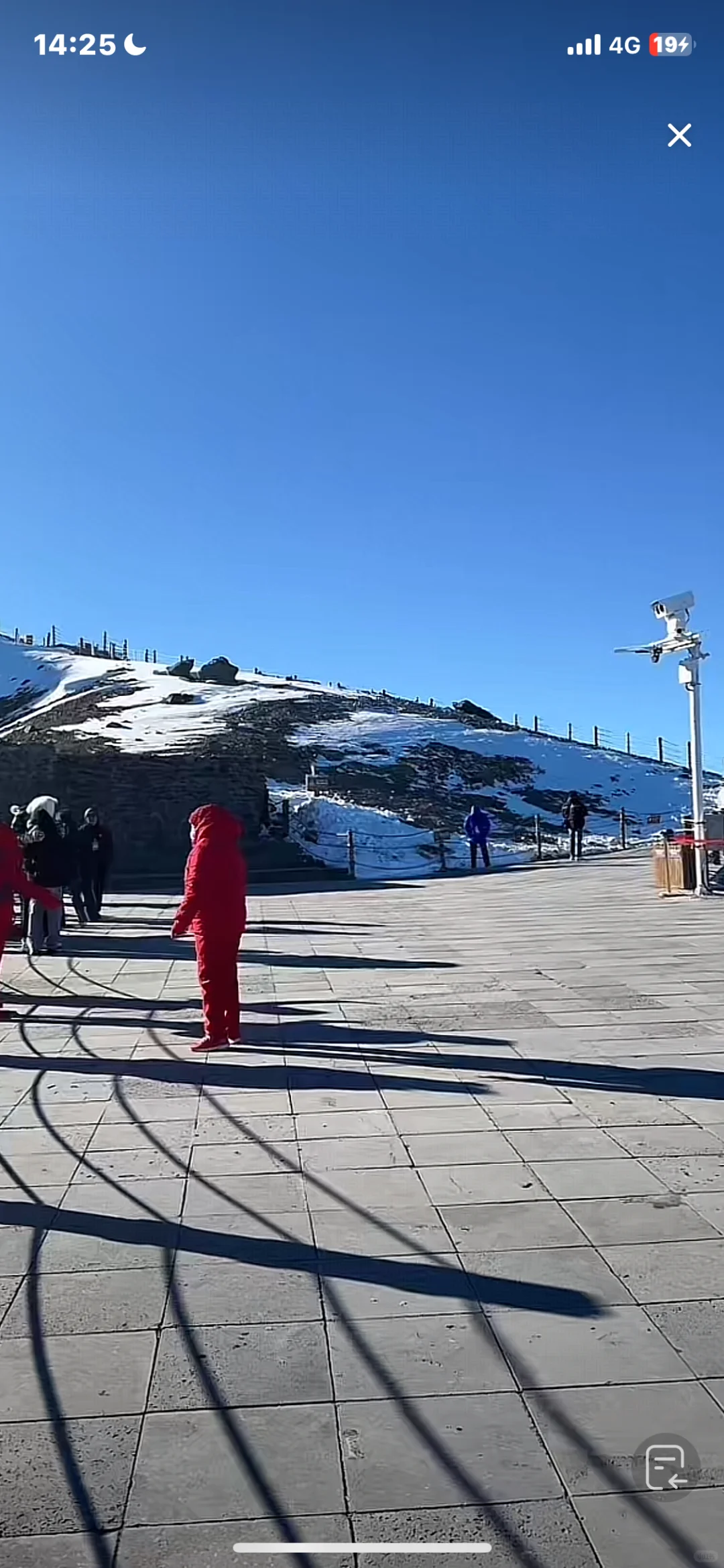 今天长白山天池全天关闭