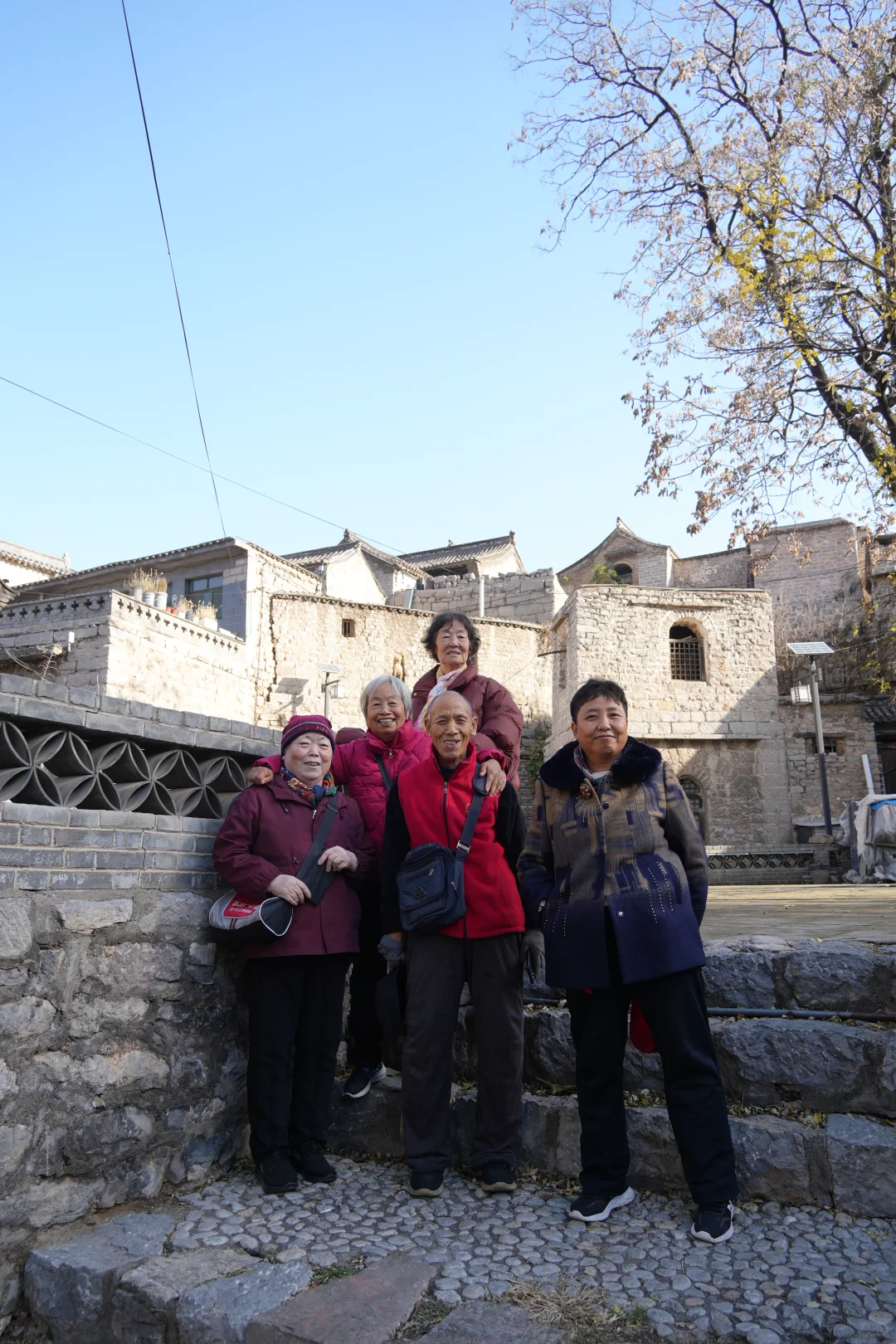 太行天路赏秋，和伙计们的金色合影