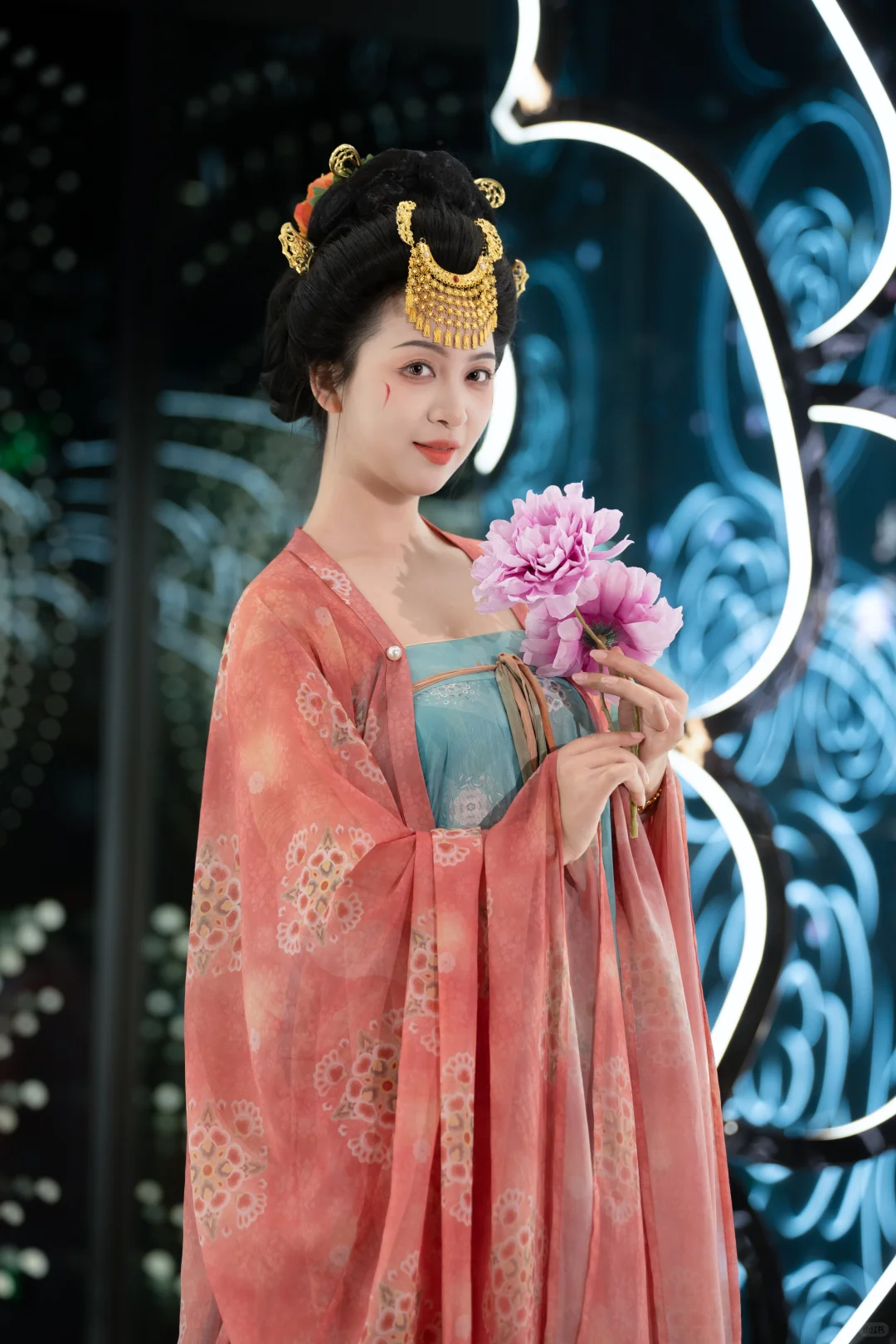 洛阳新晋汉服打卡地！牡丹阁也太出片了！