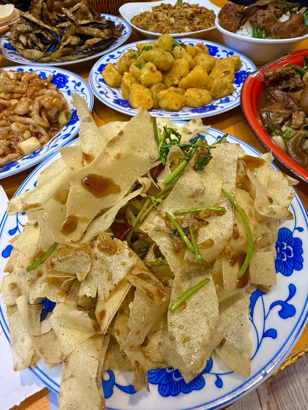 个人认为来济南，逛完趵突泉一定要来炒鸡店！