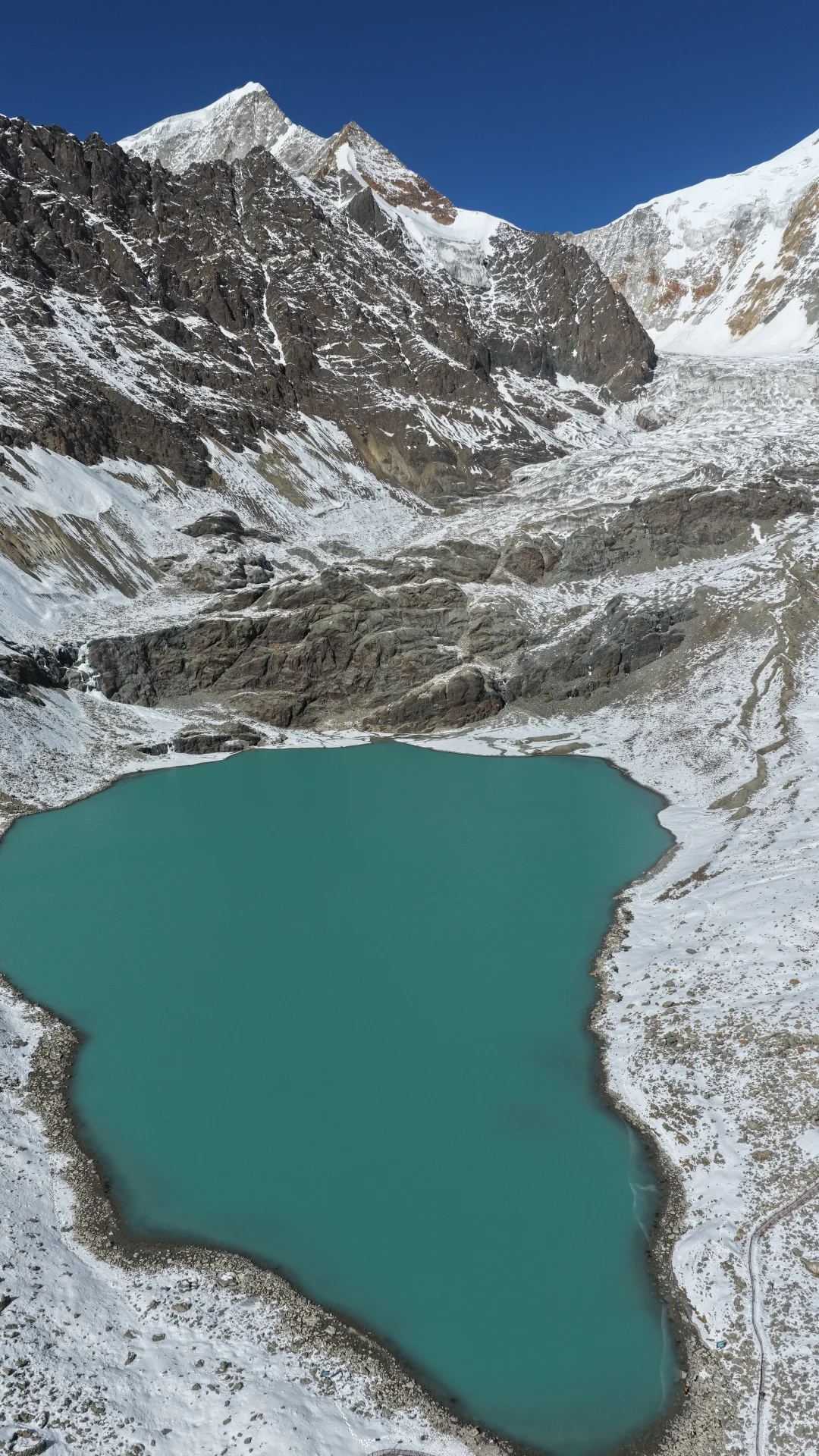 琼穆岗日-智慧女神
