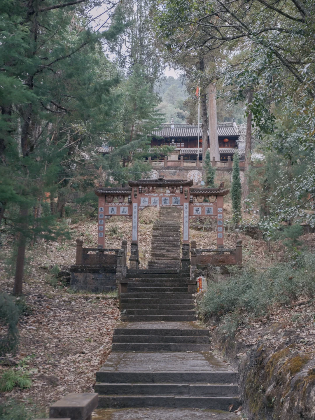 反向旅游太爽了，云南被严重低估的千年石窟