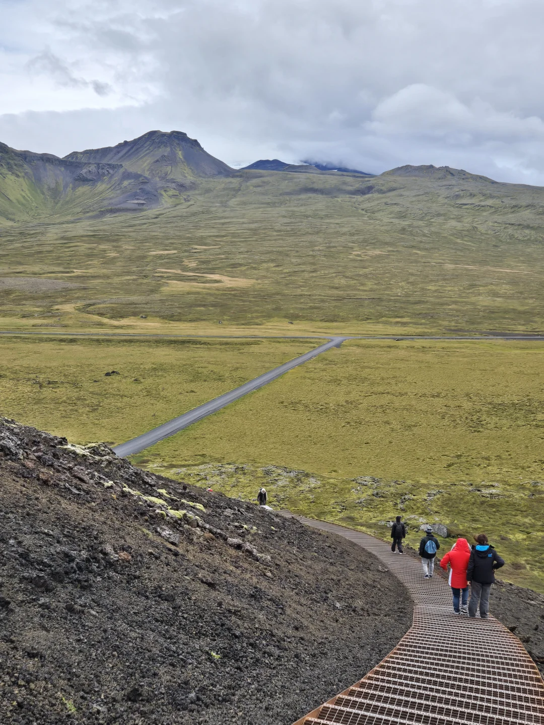 冰島｜斯奈山半島｜五分鐘徒步到火山口頂