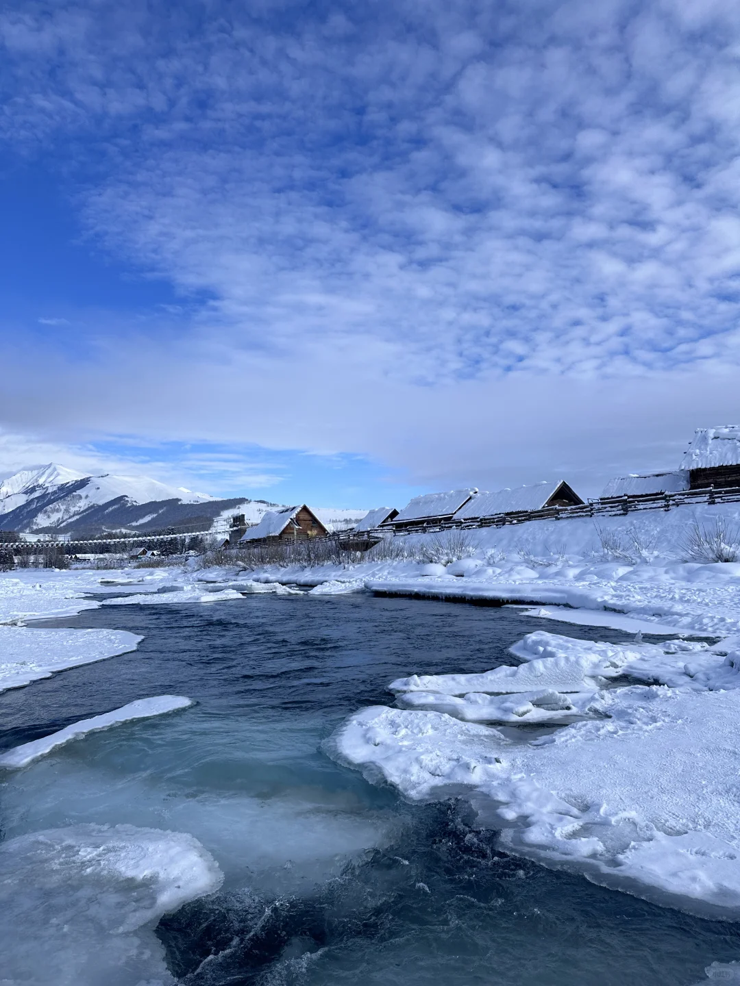 比冬天先来的是阿勒泰的回忆live