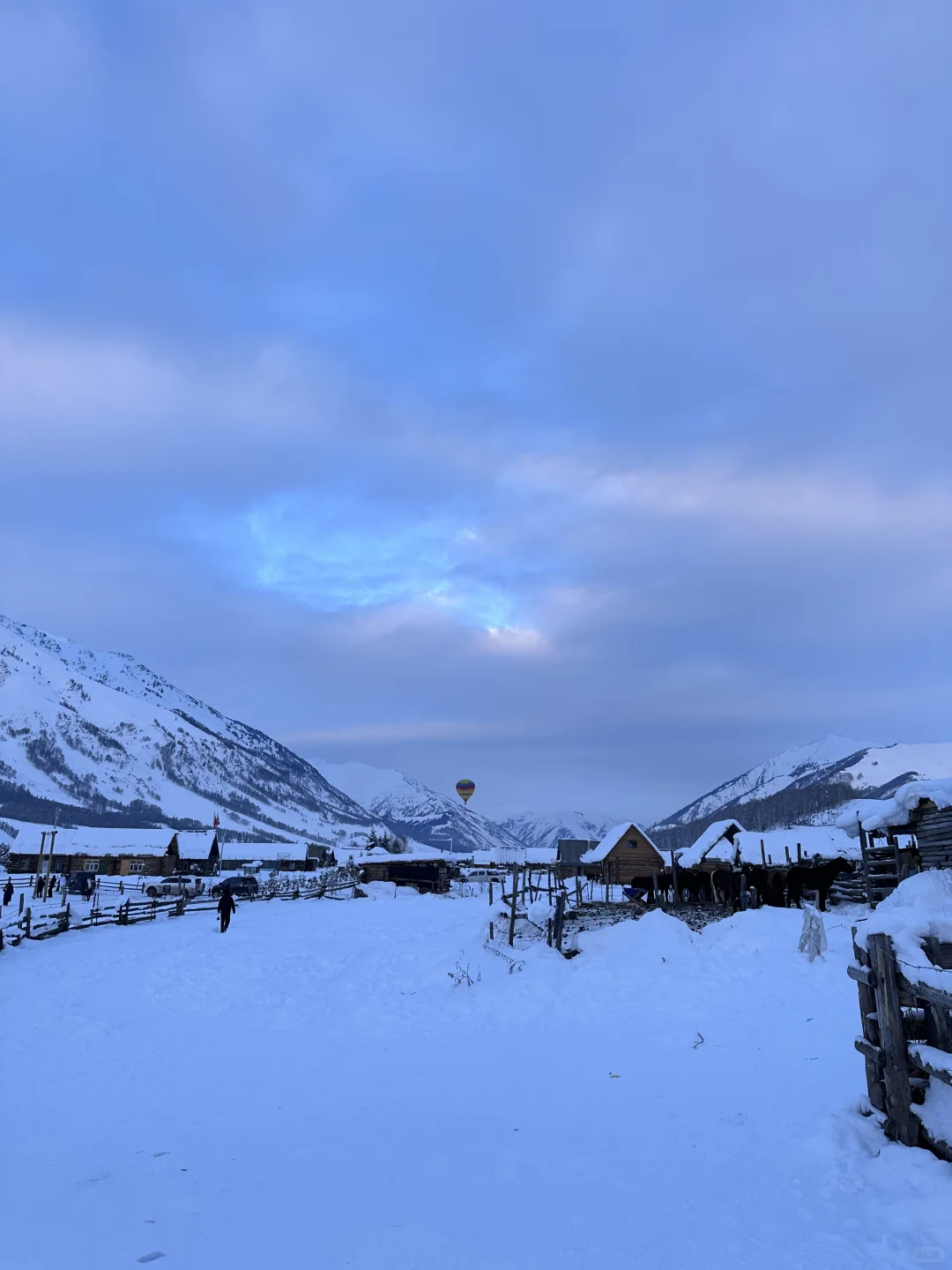 比冬天先来的是阿勒泰的回忆live