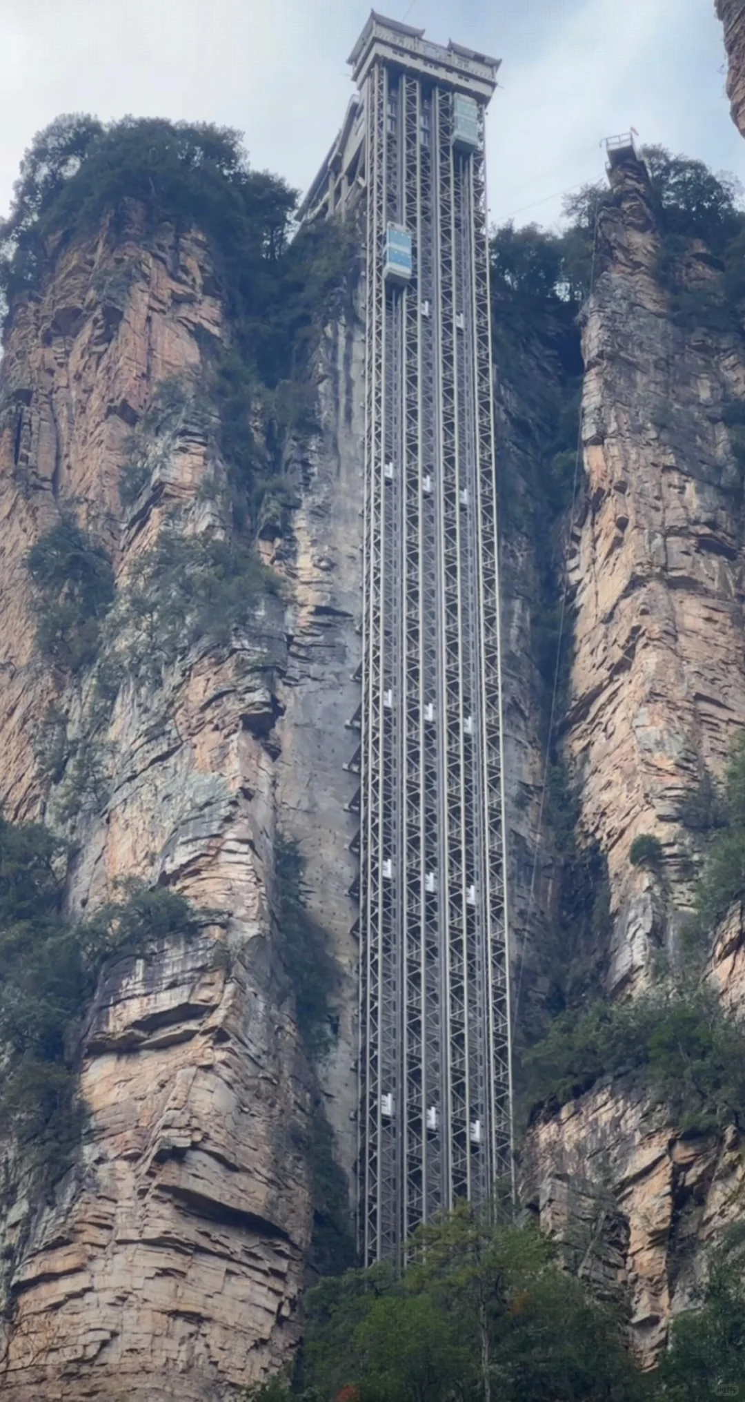 张家界景区天气情况2025年11月12日