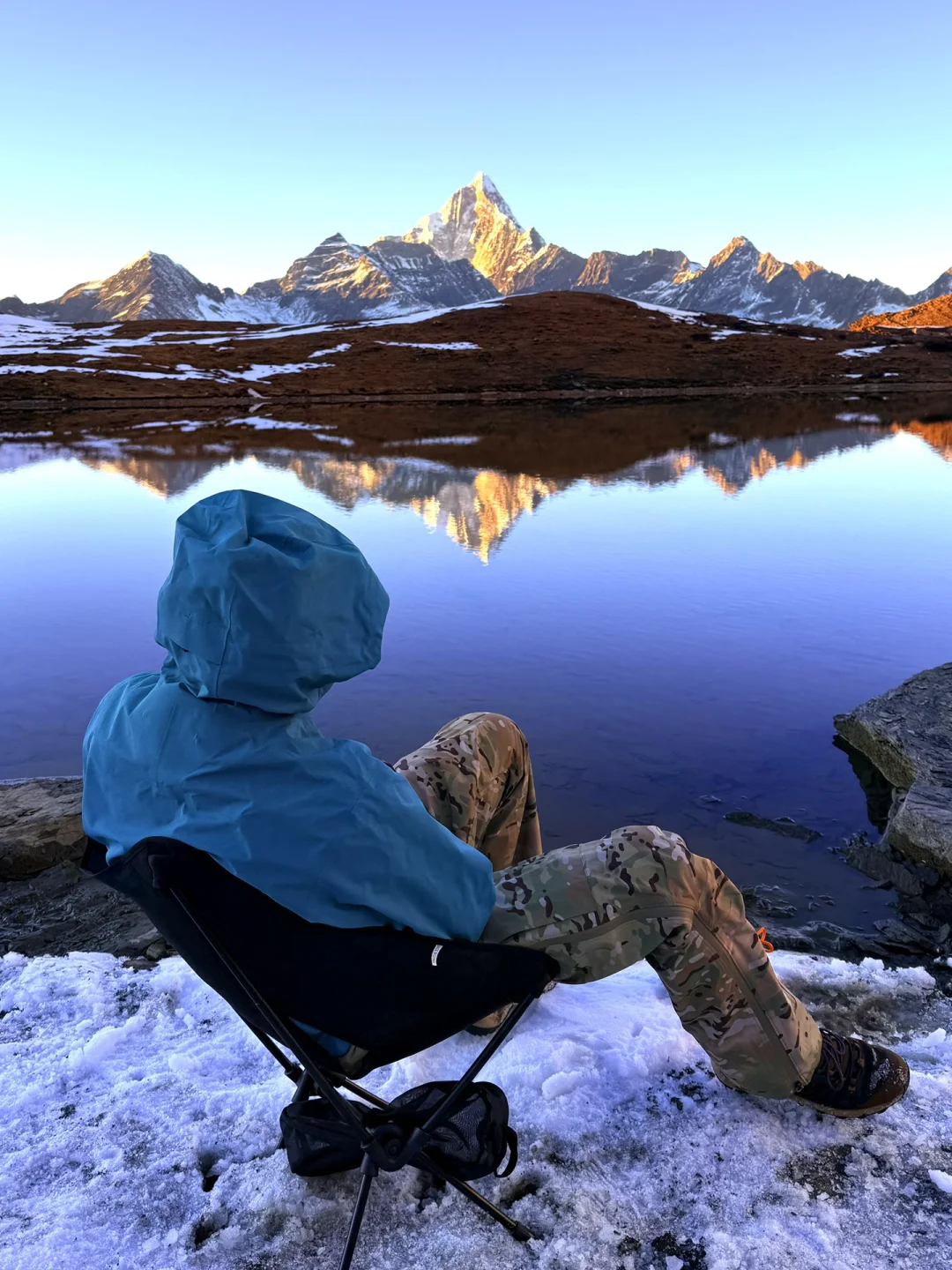 八角棚，四姑娘山绝佳倒影、日照金山观景点