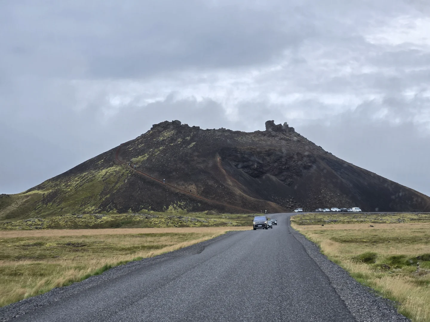 冰島｜斯奈山半島｜五分鐘徒步到火山口頂