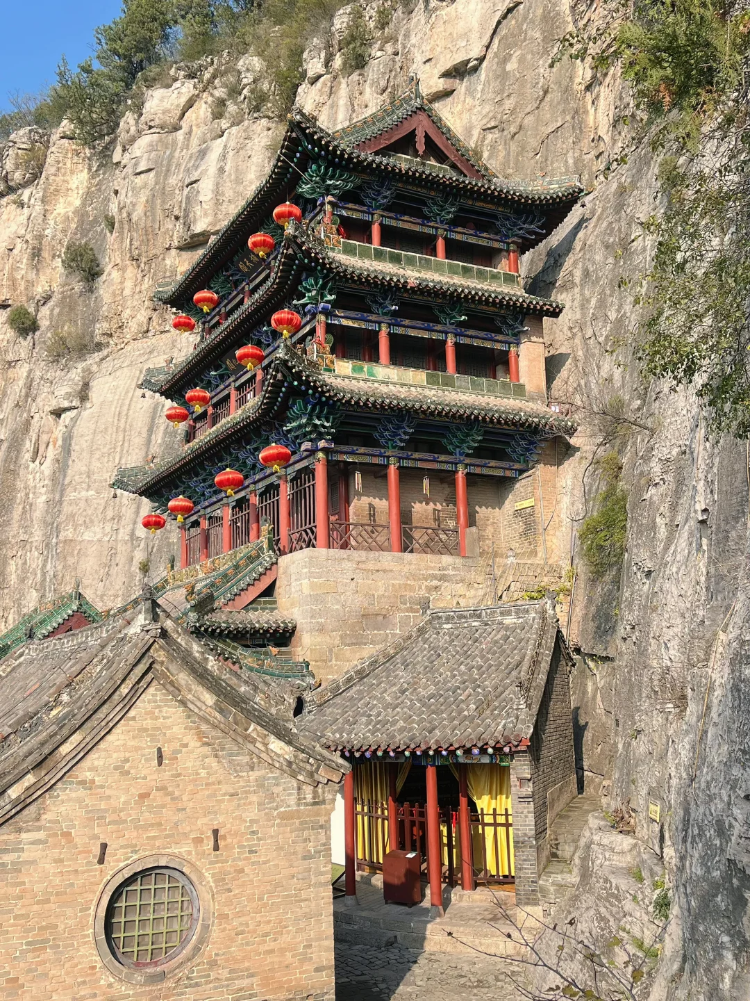 低调的5A景区——“活楼吊庙”娲皇宫