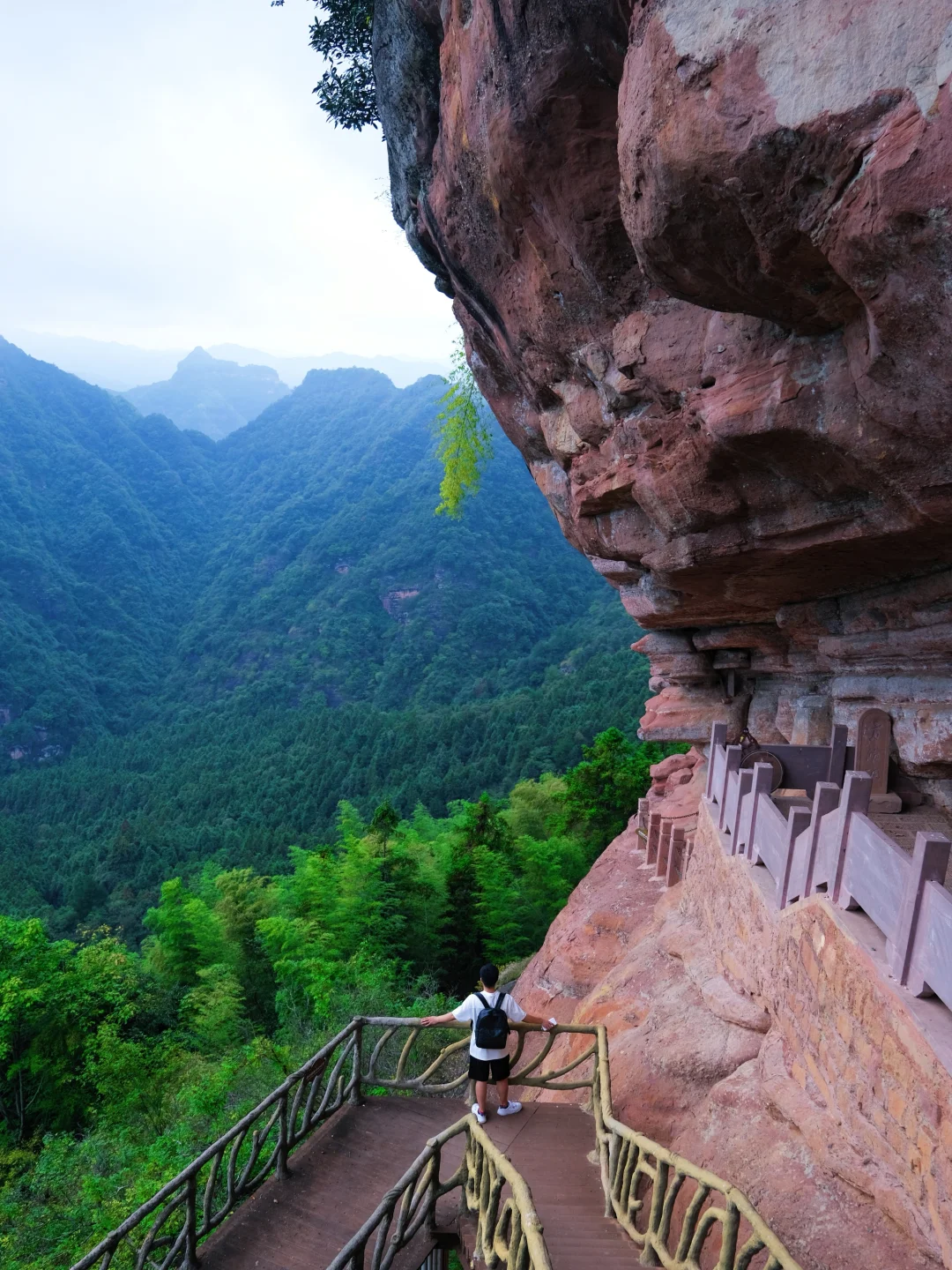 这座被严重低估的仙山，居然就在黄山边上❗