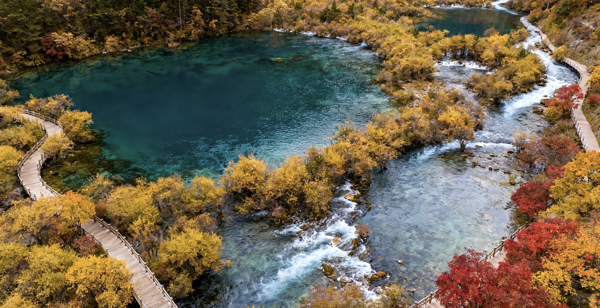 如果一生只去一次九寨沟 ，那一定是秋天！！