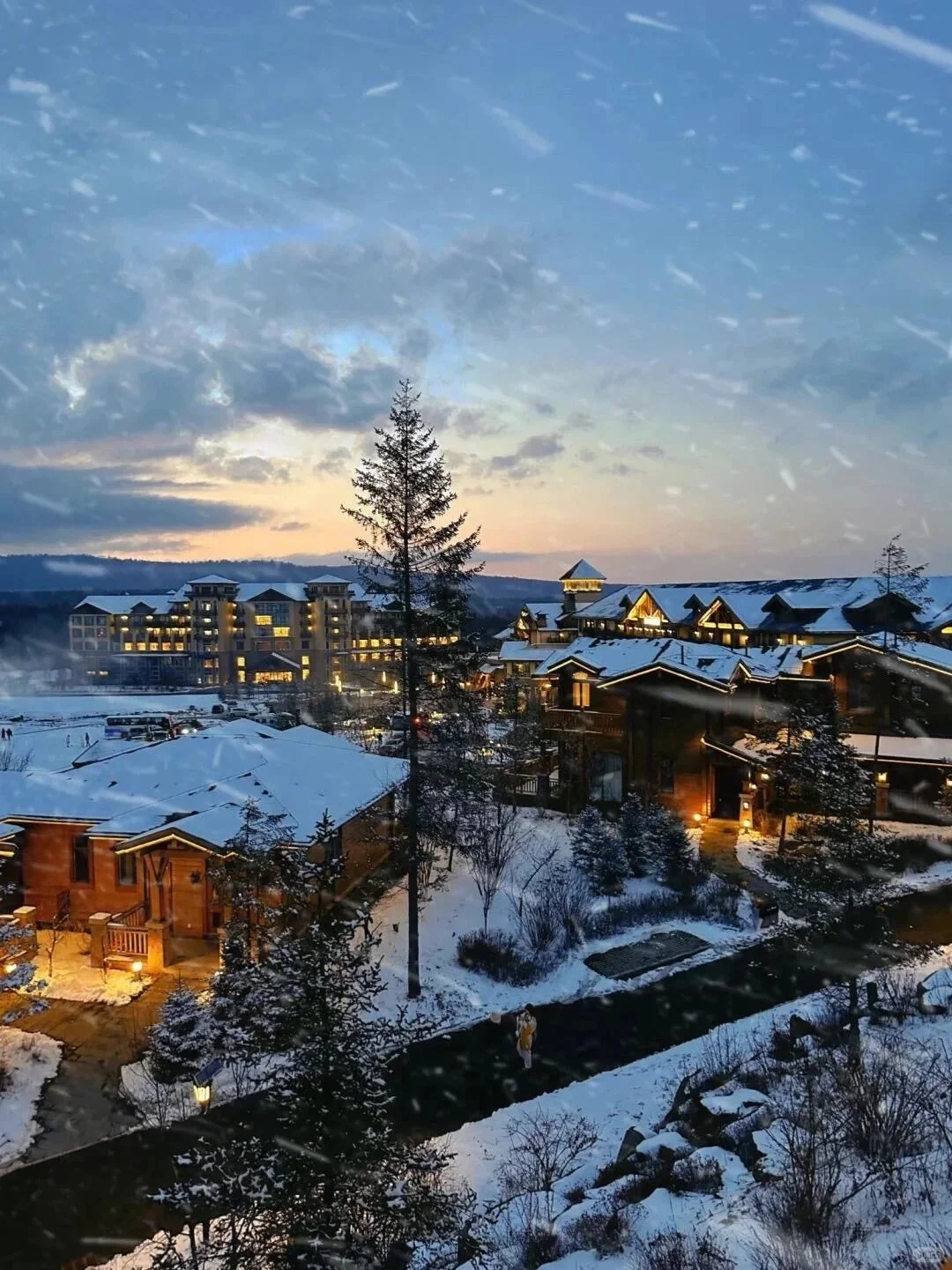 冬天带娃去长白山,真的比瑞士还震撼!