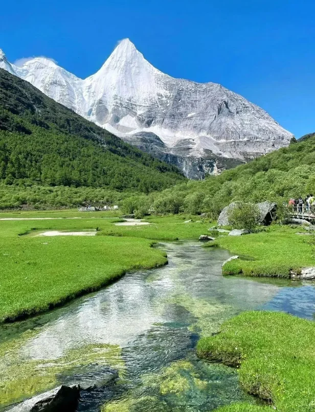 deepseek推荐国内最值得去的15个旅游地！