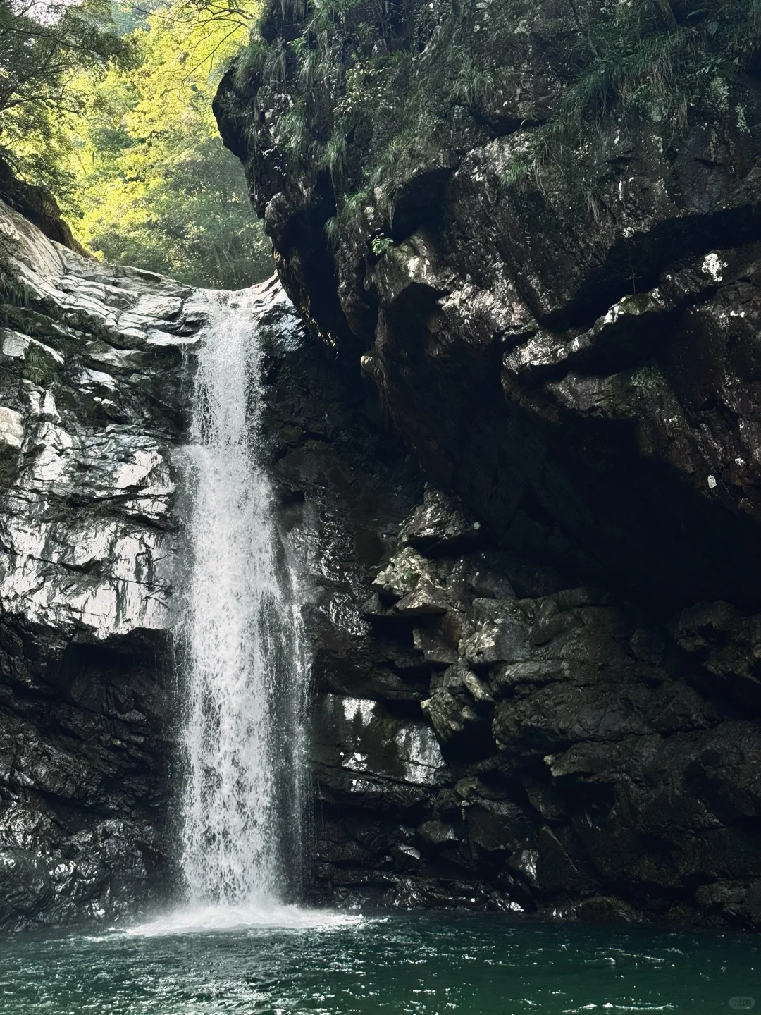 听说瀑布跟比基尼更配⛰️