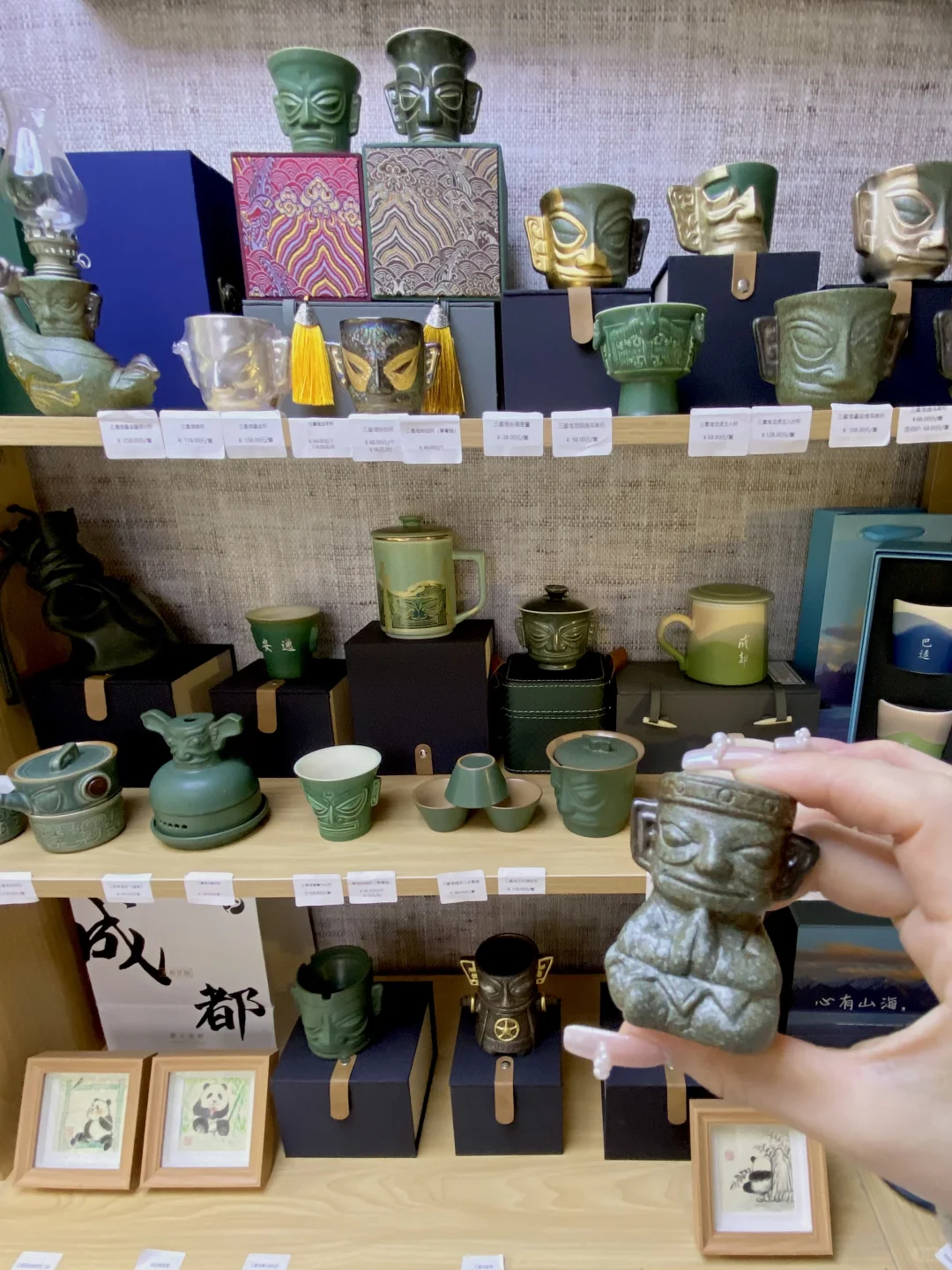 逛宽窄巷子｜被景区外的这家小店惊艳到了👀