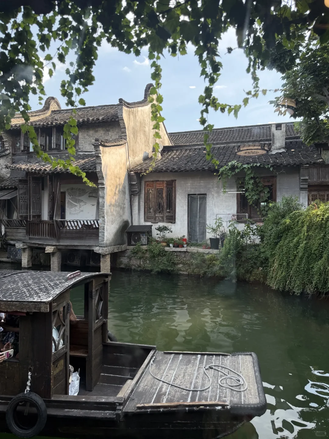 乌镇景区内！双人吃住玩船票门票555全包