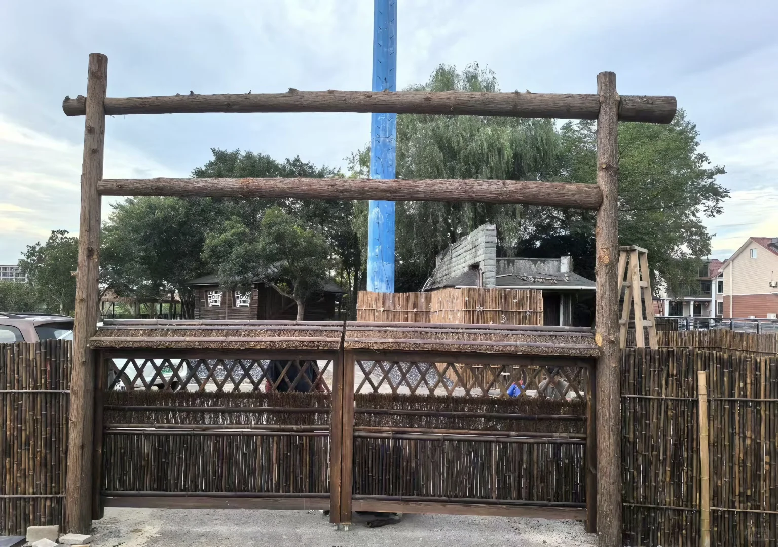 竹子竹篱笆做的景区农家乐民宿门头合集