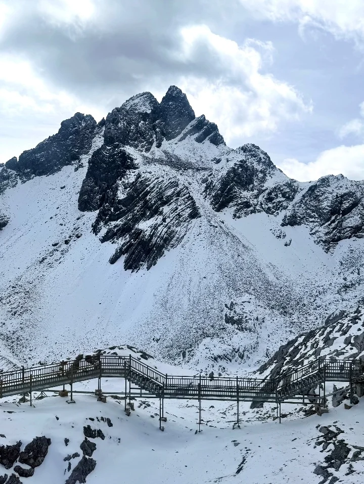 10月31日‼️玉龙雪山已回说点心里话