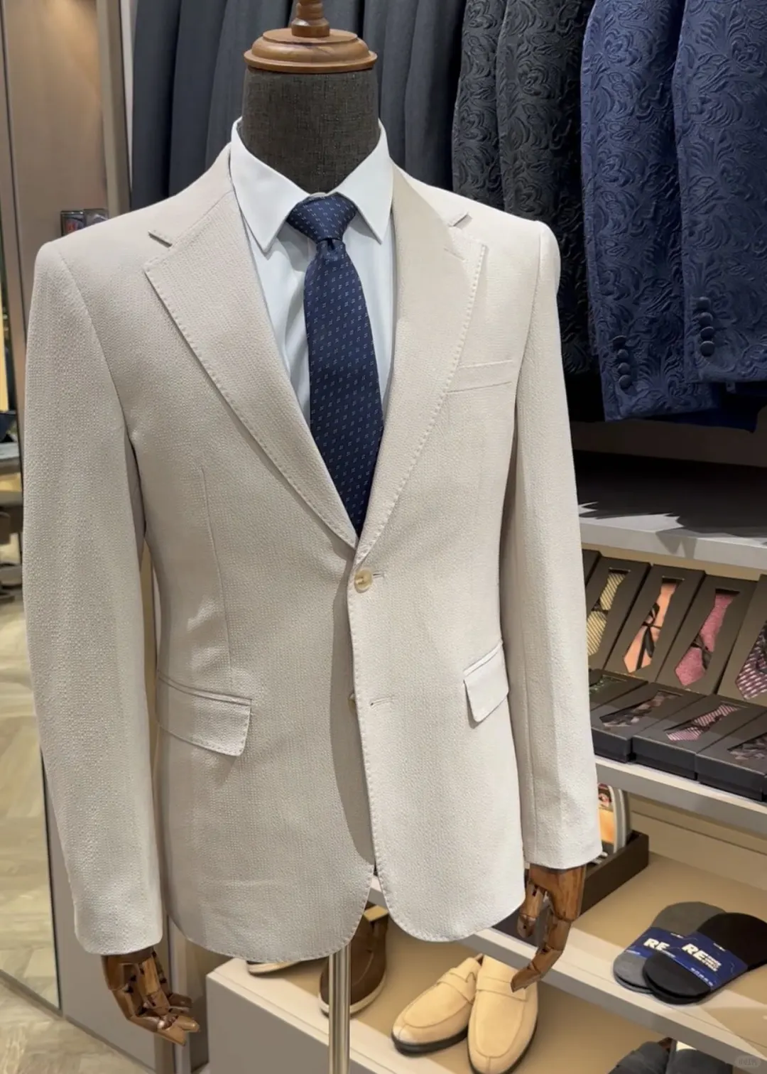 泰国旅游顺便拿来西装