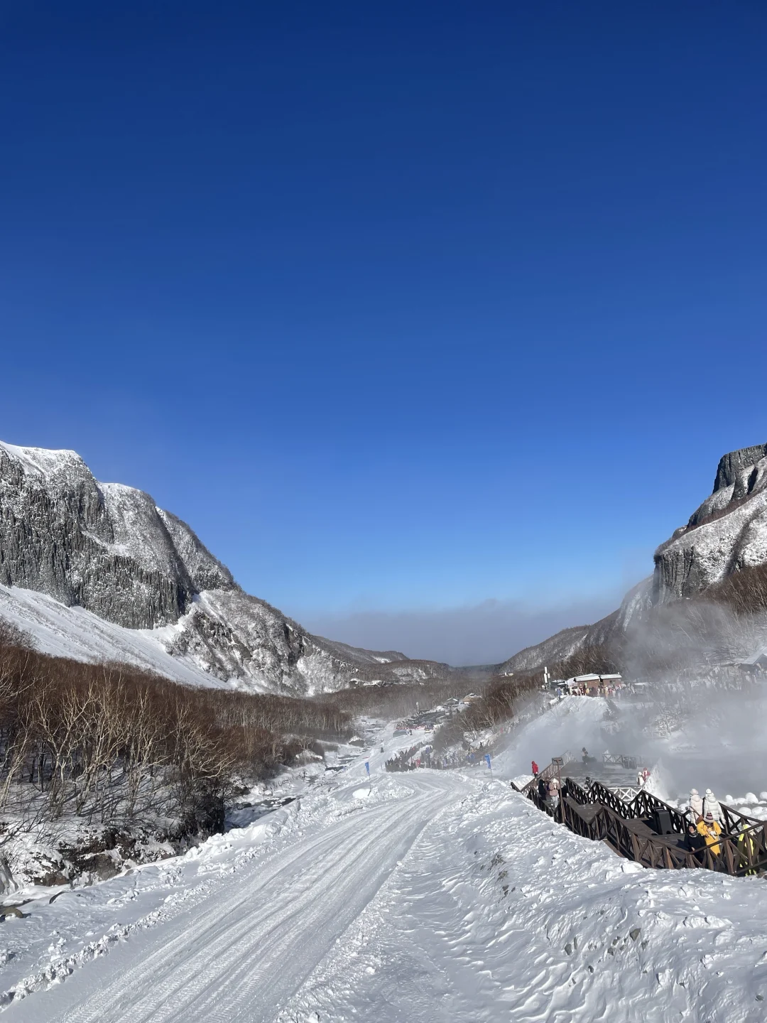 12.2长白山热冒烟了...