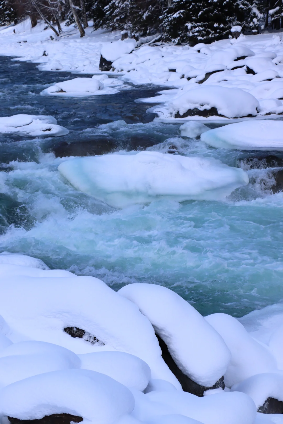 阿勒泰小众景点，蓝调堆堆雪