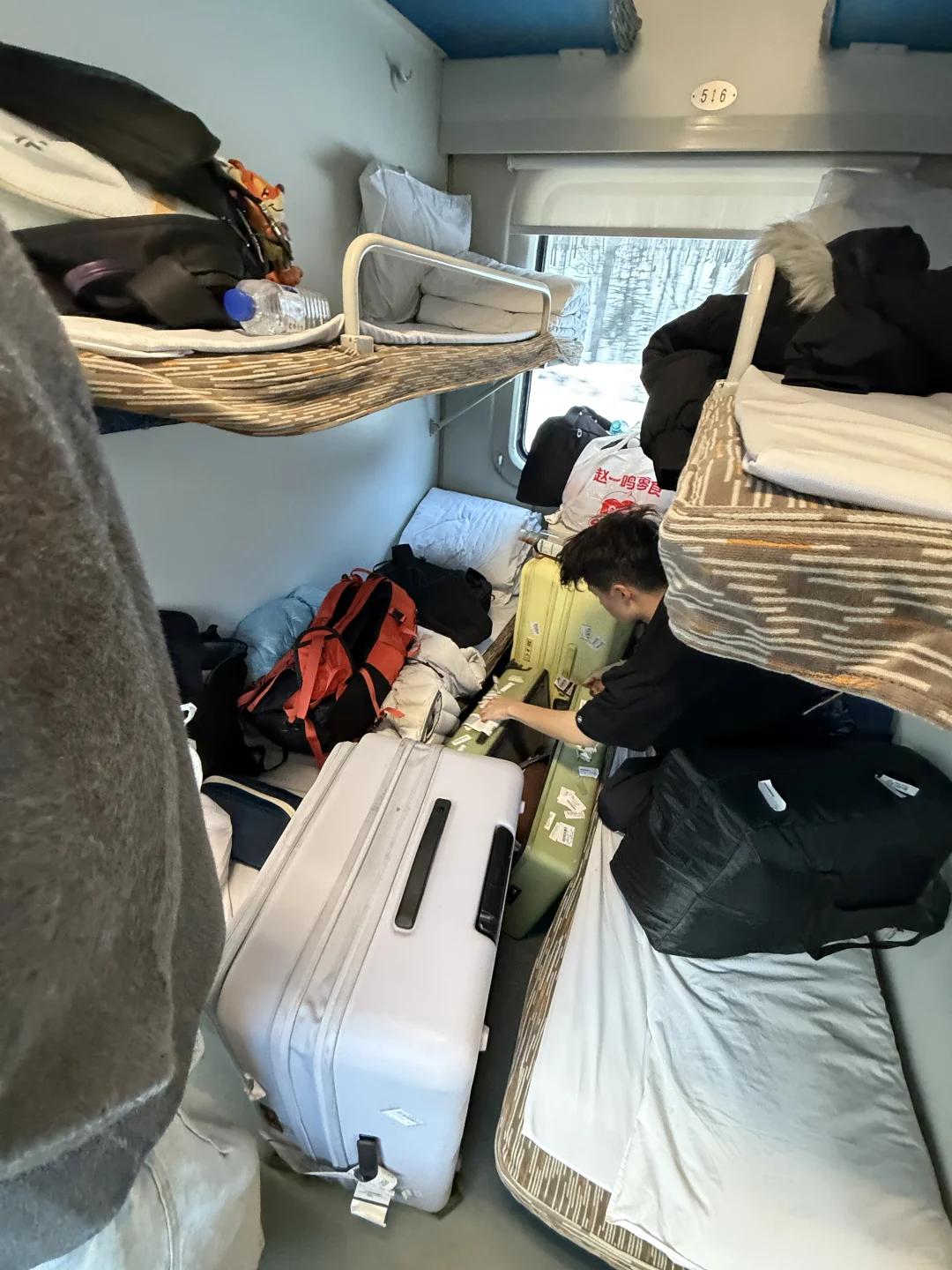 拿到17我就在火车跟朋友这样拍🚂