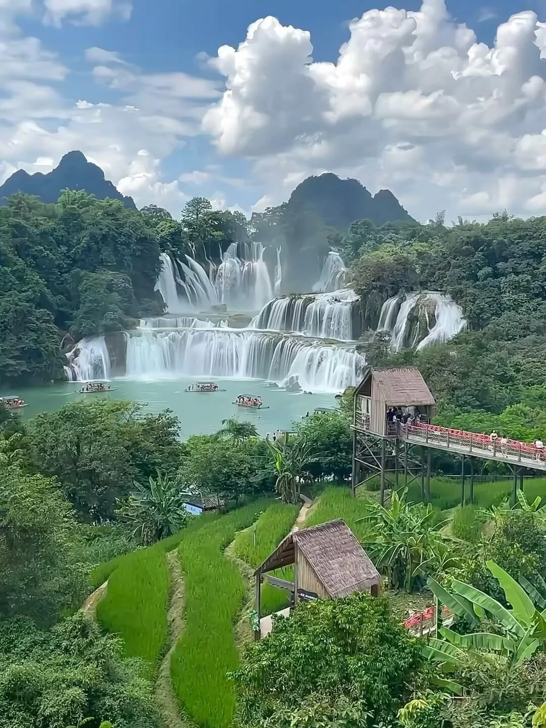 放弃三亚❗国庆来崇左旅游，真比新西兰震撼