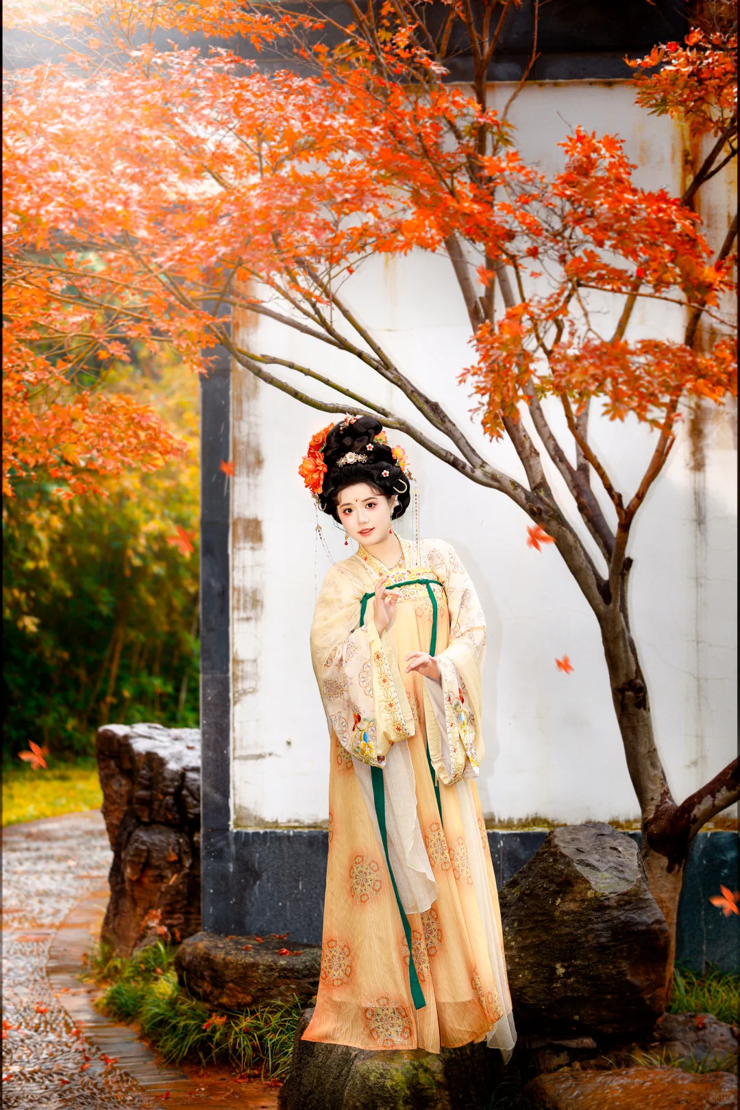 植物园落叶在秋意来的那刻成精了！洛阳约拍